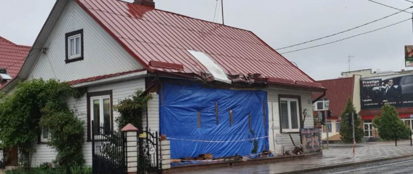 Czy właściciele domu na ul. Grodzieńskiej zostaną bez dachu nad głową? [Film]