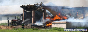 NA SYGNALE: Pożar stodoły oraz obory w Brzozowo Kolonia [Film i Zdjęcia]