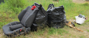 Sokólska firma posprzątała śmieci w Kundzinie [Film i Zdjęcia]