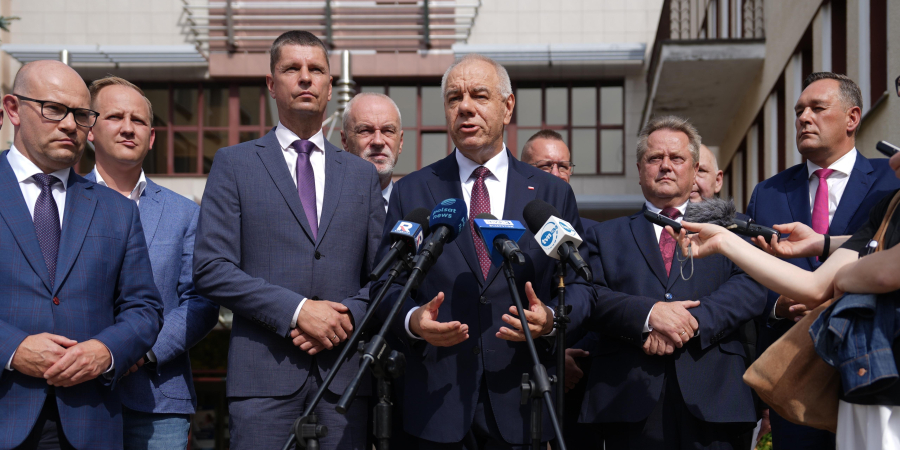 Podział środków na bezpieczeństwo nieadekwatny do realnych zagrożeń. Parlamentarzyści i samorządowcy domagają się zmiany decyzji rządu.