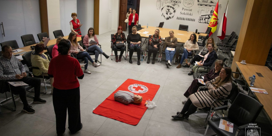 Pierwsza pomoc dla wszystkich – ruszył cykl bezpłatnych szkoleń PCK w Sokółce