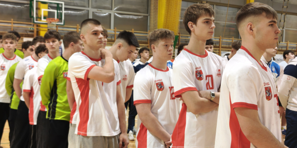 Juniorskie emocje w Dąbrowie Białostockiej. Rozpoczęły sie mecze 1/16 Pucharu Polski w piłce ręcznej