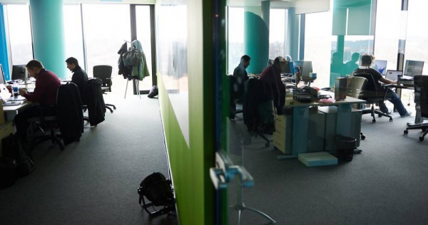 Badanie: 73 proc. pracownik&oacute;w za 4-dniowym tygodniem pracy