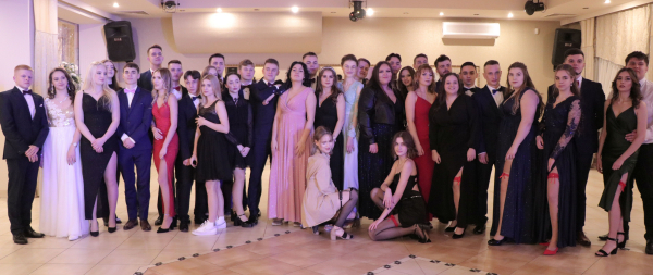 Studni&oacute;wka 2022. Tak się bawili maturzyści LO w Sok&oacute;łce [Film,Zdjęcia]