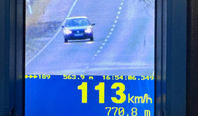 Bez prawa jazdy, pod wpływem i w pościgu – 25-latka zatrzymana przez policję