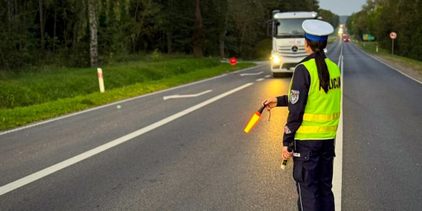 Trzech nietrzeźwych kierowc&oacute;w zatrzymanych podczas policyjnej akcji.