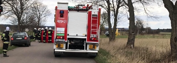 NA SYGNALE: Mężczyzna był "wycinany" z auta. [Zdjęcia]