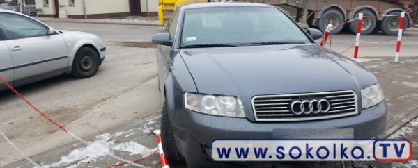 NA SYGNALE: Passat wymusił pierwszeństwo na Audi [Zdjęcia]