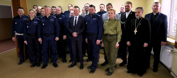 Komendant Komisariatu Policji w Dąbrowie Białostockiej przeszedł na zasłużony odpoczynek [Film]