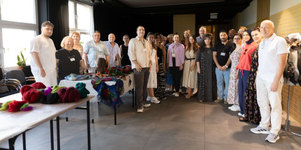 Wełna, jedwab i międzynarodowa wymiana doświadczeń. Powiatowy Dom Kultury w Sok&oacute;łce gościł uczestnik&oacute;w programu Erasmus+.