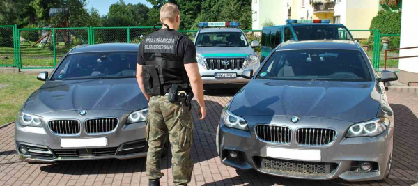 Pojazdy warte 720 tys. zł odzyskali funkcjonariusze Straży Granicznej [Zdjęcia]