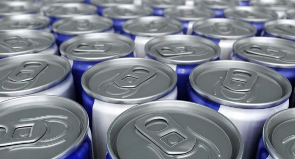 Projekt wprowadzający zakaz sprzedaży napoj&oacute;w energetycznych osobom do 18. roku życia - złożony w Sejmie