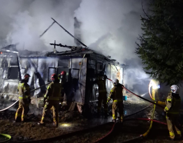 Dwie osoby zginęły w pożarze domu w Sukowiczach