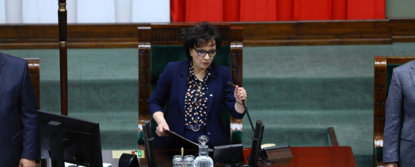 Sejm uchwalił nowelizację ustawy o PIT, która m.in. obniża dolną stawkę PIT z 17 do 12 proc.