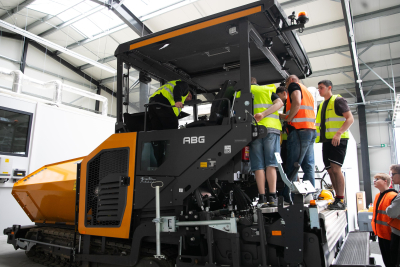 Szkolenie operatorów maszyn do rozkładania mieszanek mineralno-asfaltowych
