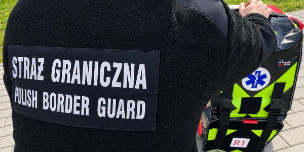 Funkcjonariusze z Plac&oacute;wki Straży Granicznej w Krynkach udzielili pomocy dziecku pogryzionemu przez psa