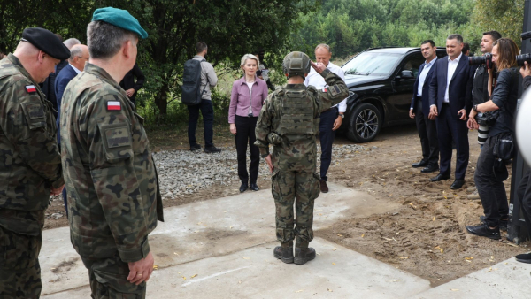 Tusk i von der Leyen na granicy z Białorusią. &bdquo;Ta granica jest dziś tak samo istotna&rdquo;
