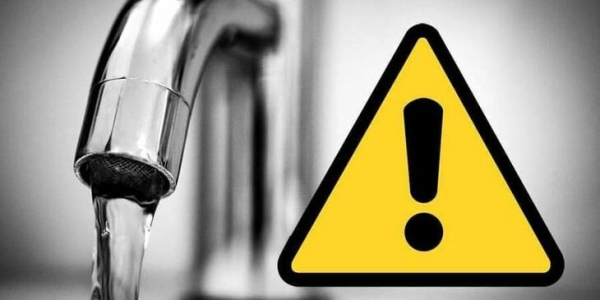 W sieci wodociągowej obsługującej miejscowość Ostr&oacute;w Nowy, z kt&oacute;rej zasilana jest sieć w Ostrowiu Południowym, stwierdzono podejrzenie wystąpienia nieprawidłowości mikrobiologicznych.