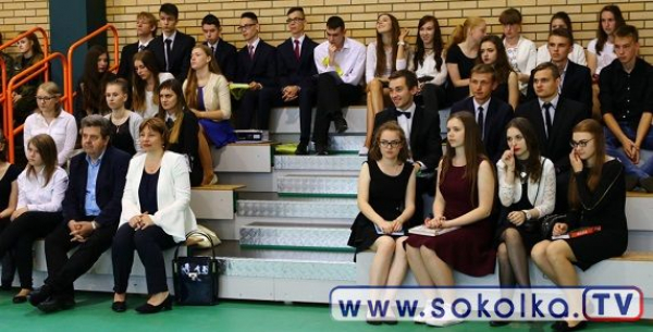 Zakończenie roku szkolnego w ZS w Dąbrowie Białostockiej  [Film i Zdjęcia]