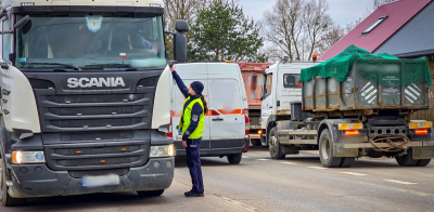 Policjanci z Sokółki ujawnili 53 wykroczenia podczas akcji "TIR" – jeden z kierowców pod wpływem narkotyków