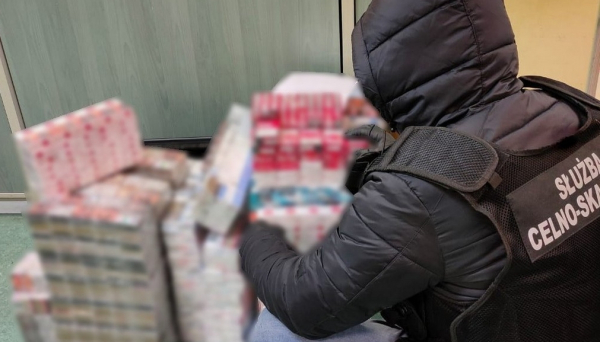 Białostocka KAS przechwyciła niemal 2 tys. paczek papierosów pochodzących z przemytu