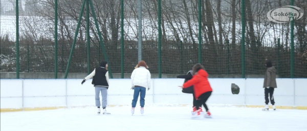 Lodowisko w Sok&oacute;łce czynne od 7 grudnia [Film]