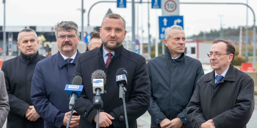 Delegacja przedstawicieli Parlamentu Europejskiego odwiedziła polsko-białoruskie przejście graniczne w Kuźnicy