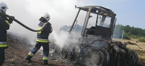 NA SYGNALE: Ciągnik rolniczy stanął w płomieniach