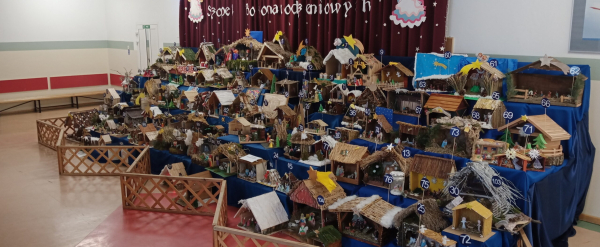 110 Szopek Bożonarodzeniowych wykonanych przez uczni&oacute;w