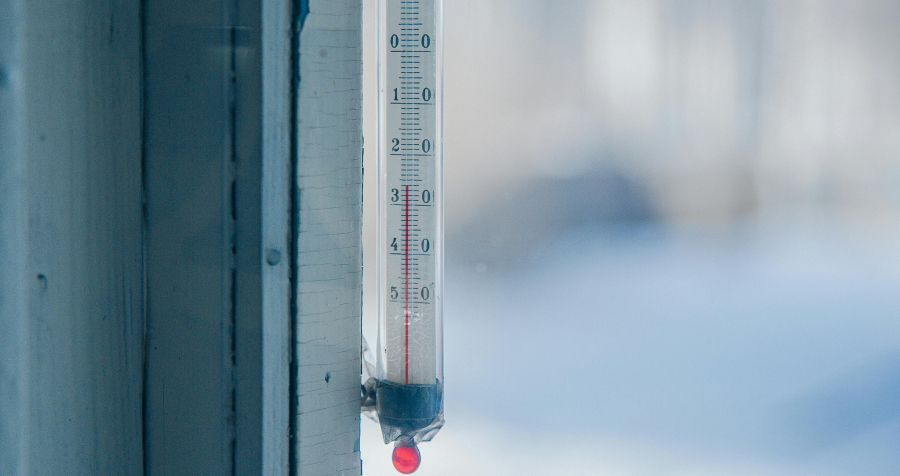 Mróz do -17°C i oblodzenie na drogach – ostrzeżenie dla regionu