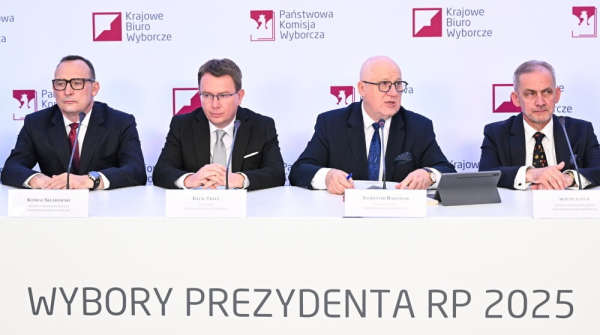PKW: najwyższa frekwencja w pierwszej turze wyborów prezydenckich w historii III RP