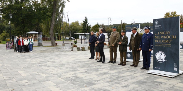 Mieszkańcy dąbrowskiej gminy mają szansę poznać tajemnice największej powojennej sowieckiej zbrodni na Polakach.