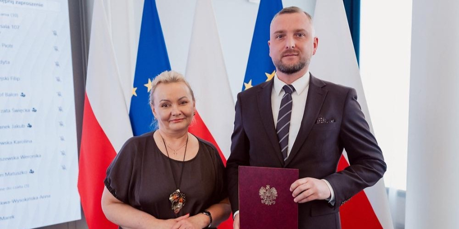 Wicestarosta sokólski w Krajowym Komitecie Rozwoju Ekonomii Społecznej, działającym przy Ministerstwie Rodziny, Pracy i Polityki Społecznej.