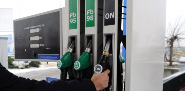 Prawdopodobne podwyżki cen paliw; najbardziej może zdrożeć ON