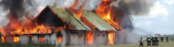 NA SYGNALE: Pożar budynku gospodarczego w Krasnoborkach [Zdjęcia]
