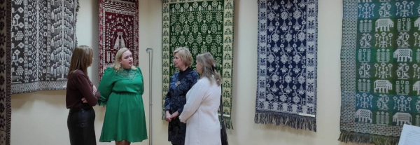 Wystawa &bdquo;Tkackie DNA-Siostrzane Sploty&rdquo; [Zdjęcia]