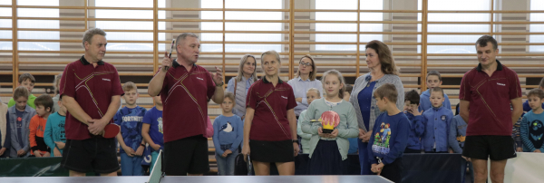 Wspaniały gest Sok&oacute;lskiego Klubu Tenisa Stołowego dla SP 3 w Sok&oacute;łce [Film,Zdjęcia]