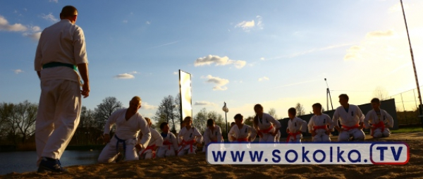 Plenerowy trening karate w Sokółce [Film i Zdjęcia]