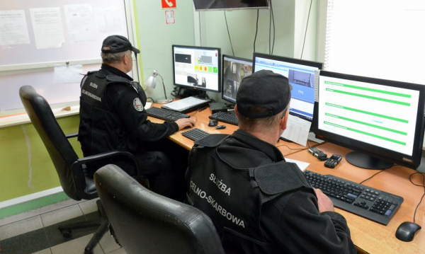 Już tylko tydzień na złożenie dokument&oacute;w mają chętni do wstąpienia w szeregi podlaskiej KAS