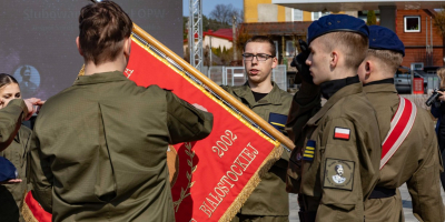 Wybrali służbę i wartości.