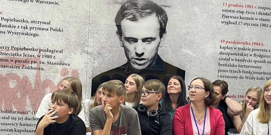 Trwa I Ogólnopolski Zjazd Szkół im. bł. ks. Jerzego Popiełuszki w Suchowoli.