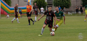 Derby powiatu dla Krynek! Minimalne zwycięstwo na wagę marzeń o awansie